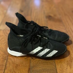 Adidas Predator Turf Soccer Shoes Youth 1